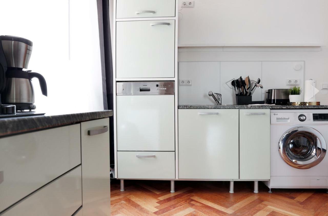 Katz By Rockchair Apartments L Superhost Status L 3 Bedrooms Boxspringbeds 2 Bathrooms In City Center - Cozy Family & Business Flair Welcomes You! Berlin Exterior photo